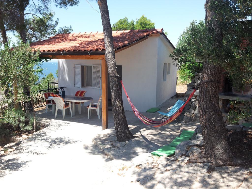 Villa Robinson House Kata à Milna  Extérieur photo